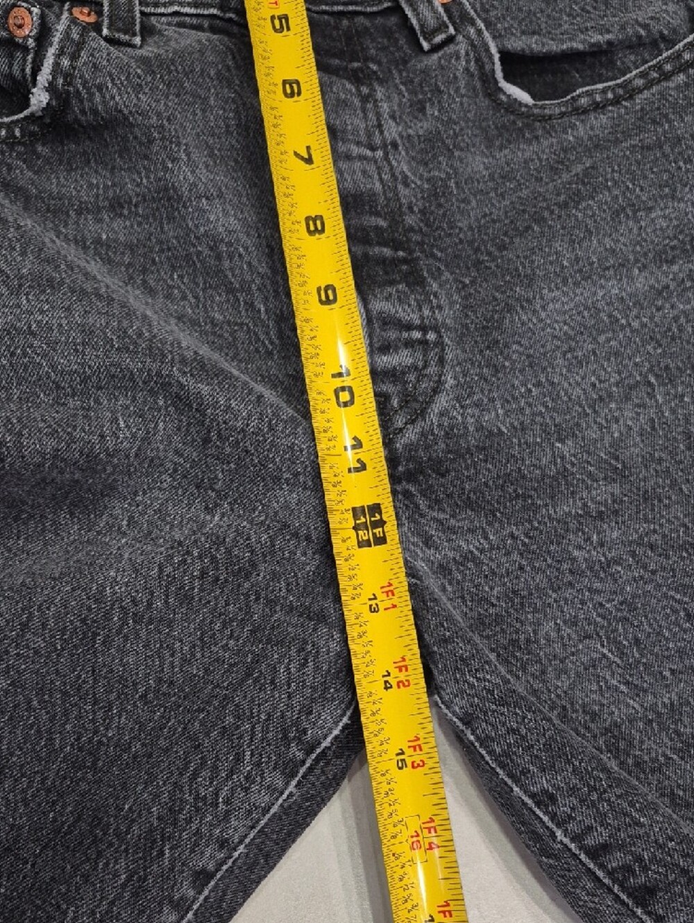 Levi's Ribcage Straight Jeans — Blackwashed Denim - Picture 9 of 14